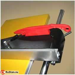 Параллельный упор перемещается по жесткой цилиндрической направляющей с возможностью точной регулировки. фото №11 Параллельный упор перемещается по жесткой цилиндрической направляющей с возможностью точной регулировки. фото №11